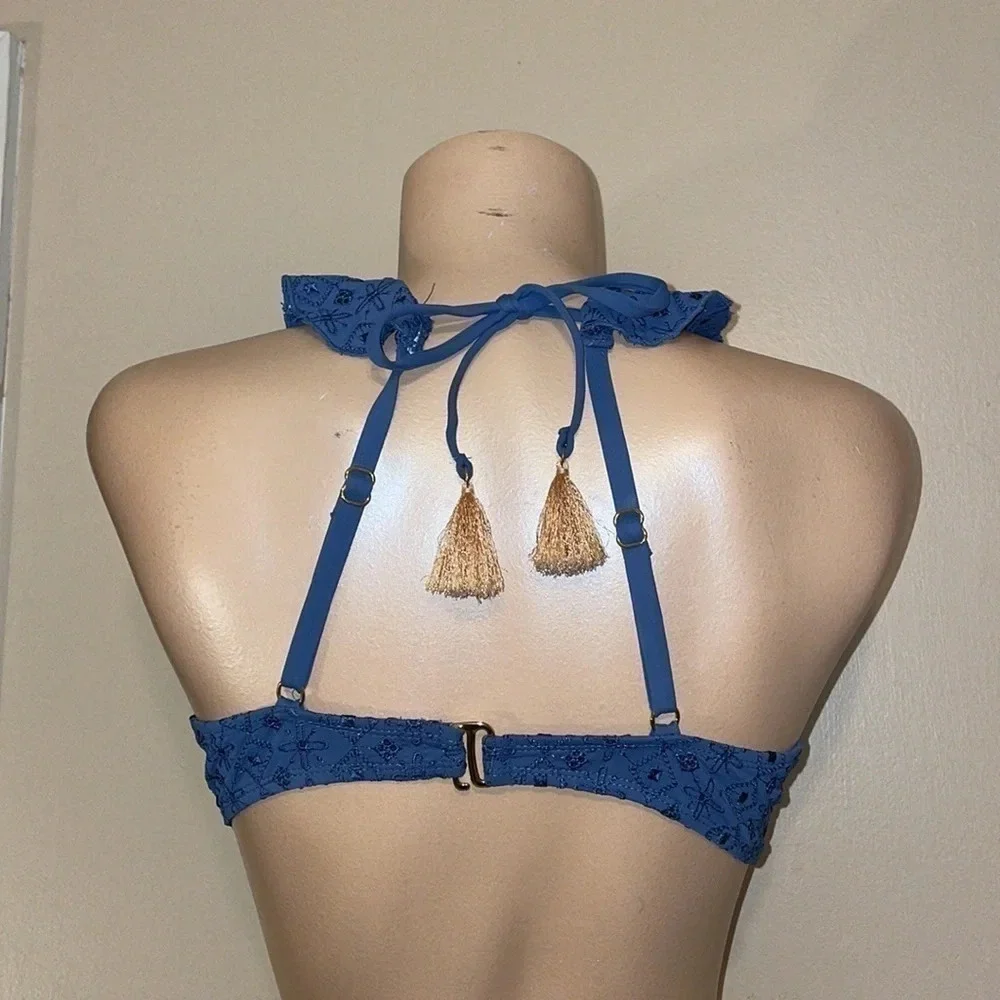 Time & Tru women’s  Medium bikini top eyelet blue ruffle swim suit tassel
